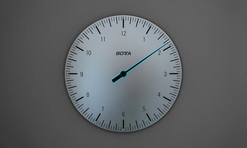 UNO LUMEN Wall Clock
