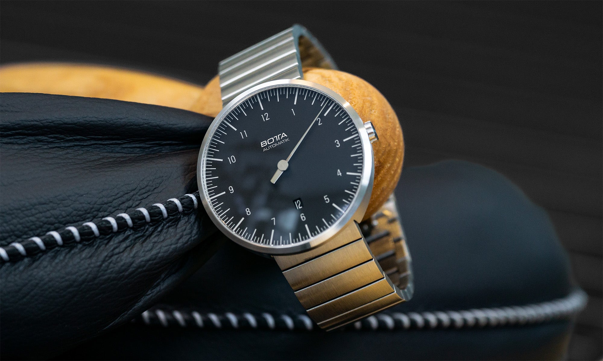 UNO Einzeiger Automatikuhr