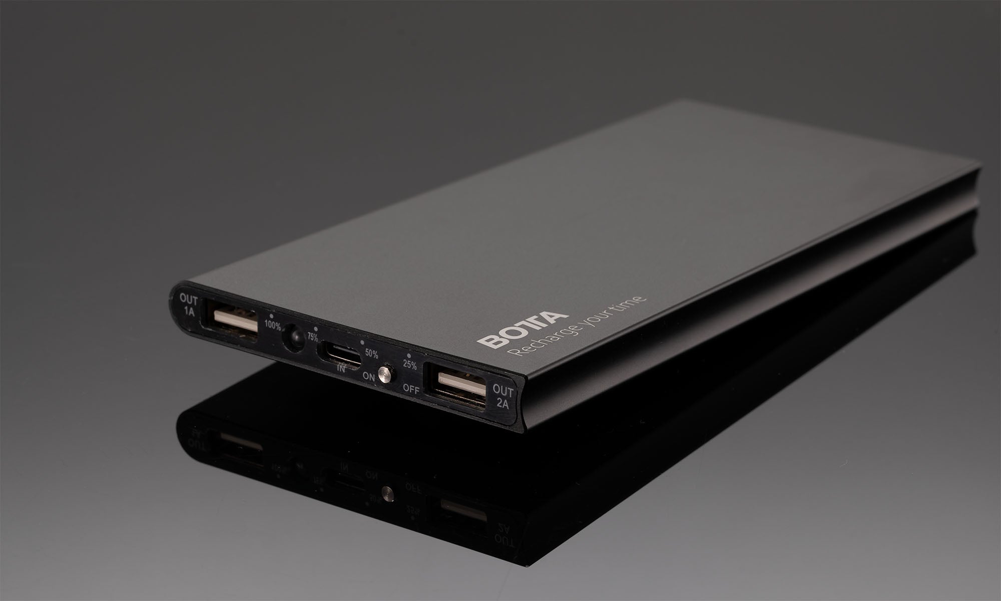 BOTTA Powerbank mit 8.000 mAh