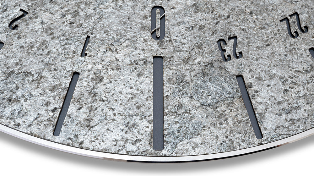 UNO 24 wall clock F.A.Z.-Edition