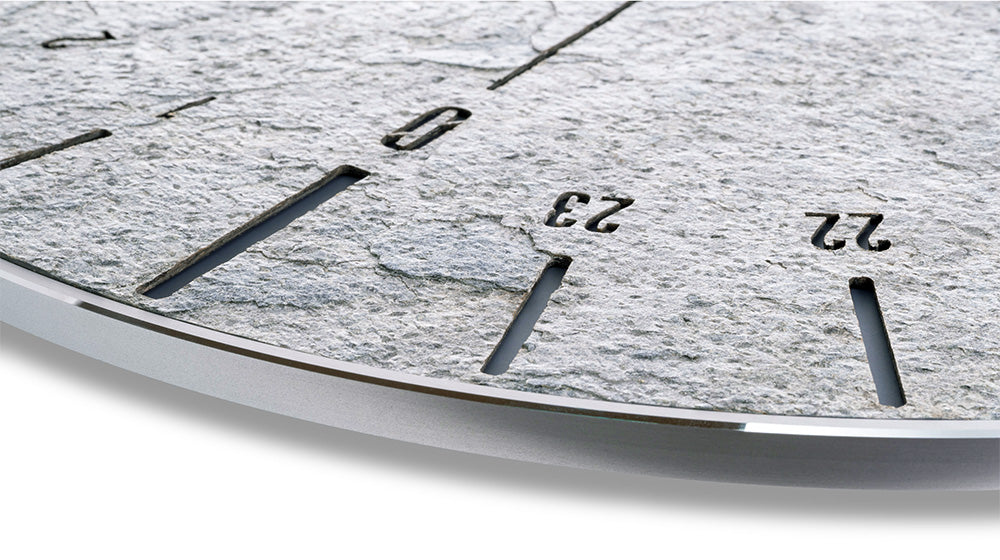 UNO 24 wall clock F.A.Z.-Edition