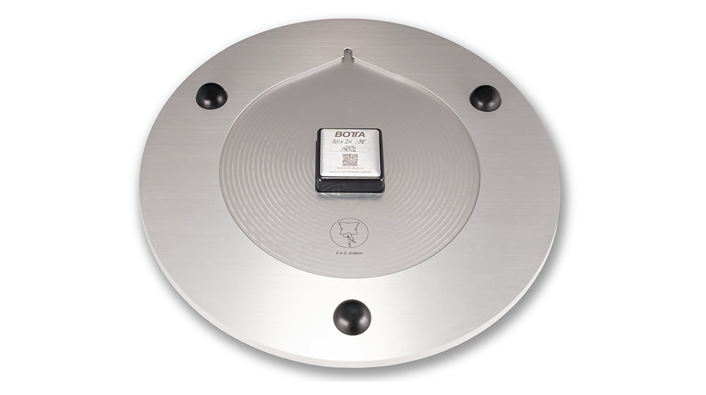 UNO 24 wall clock F.A.Z.-Edition