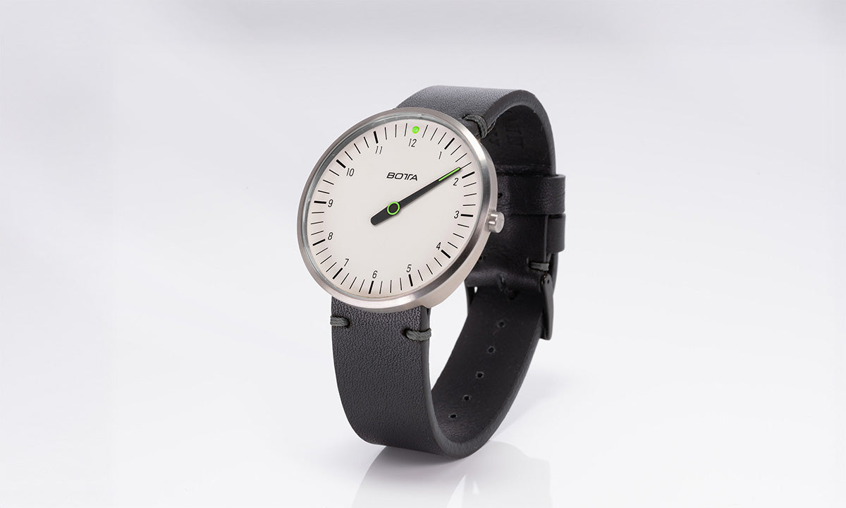 UNO Lumen quartz watch